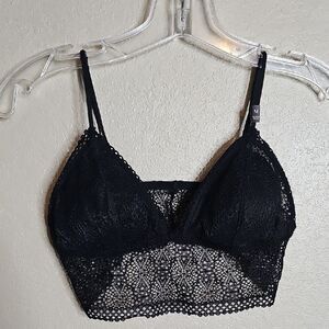NWOT Victorias Secret Black Lace‎ Bralette Medium